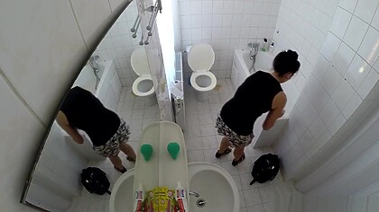 Voyeur hidden cam girl shower Porn toilet